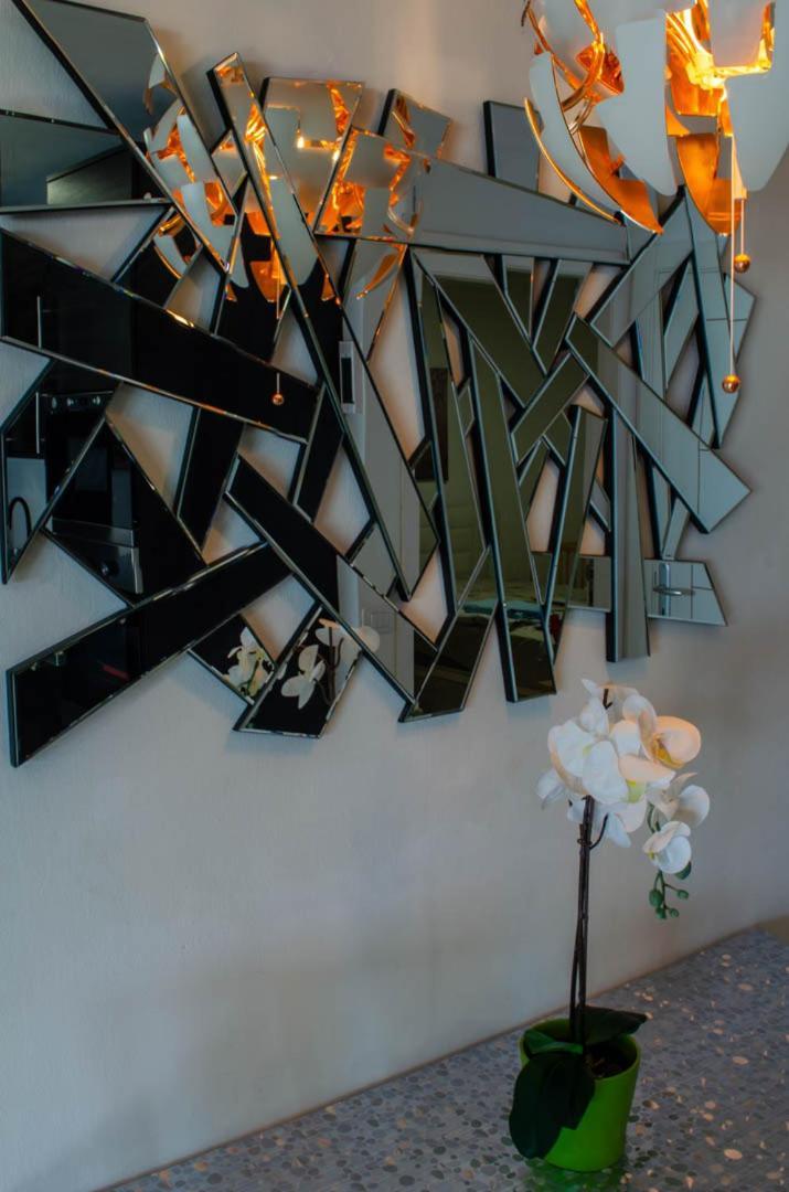 Angelmoon Modern & Sea Views Apartment *